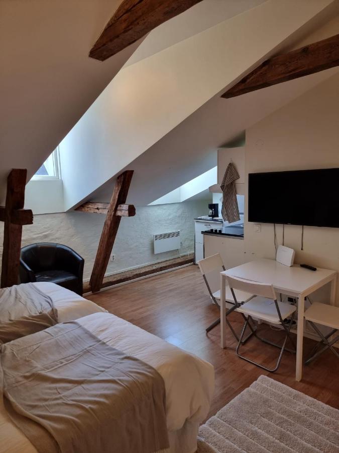 Inviting Apartment In สต็อกโฮล์ม ภายนอก รูปภาพ